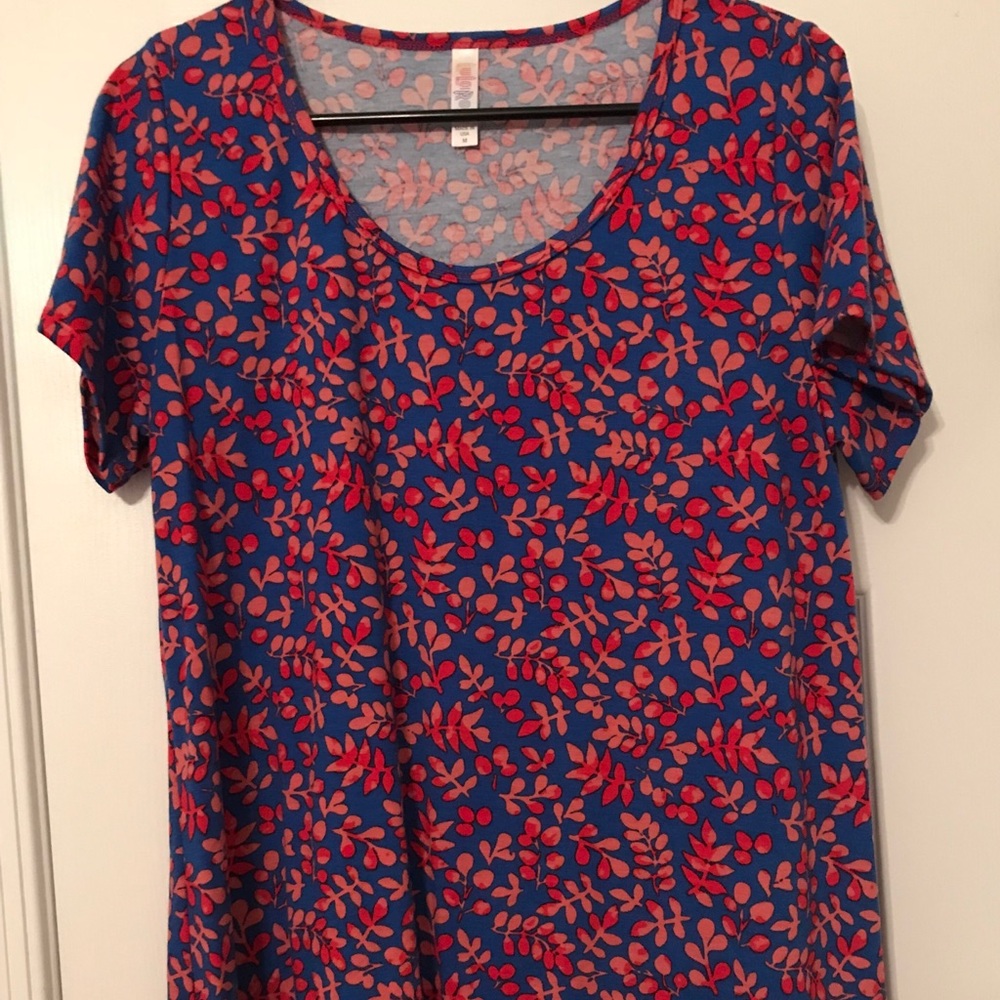 Lularoe Classic Tee